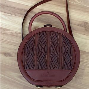 Vintage Etienne Aigner circle round bag